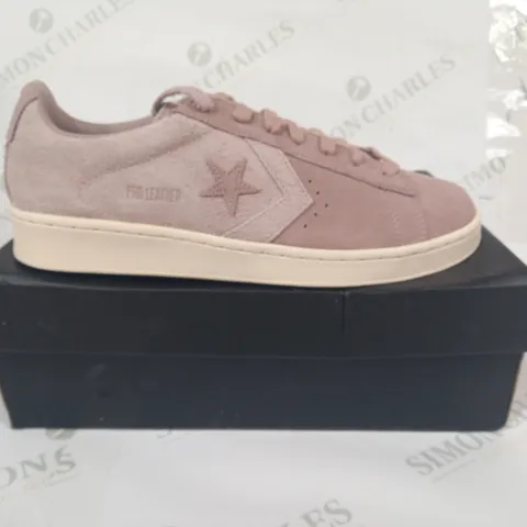 BOXED PAIR OF CONVERSE SHOES IN PINK UK SIZE 9