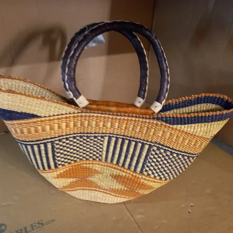 LARGE WOVEN BAG