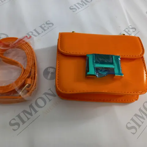 ORANGE H STRAPPED BAG