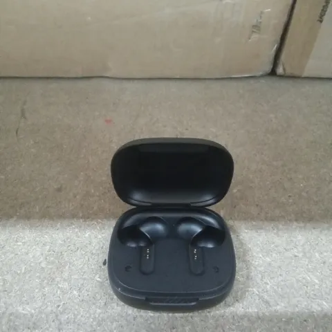 BOXED JBL LIVE PRO EARPHONE CASE