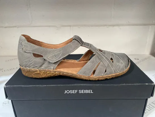 BOXED PAIR OF JOSEF SEIBEL GREY SHOES SIZE 42