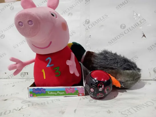 BOX OF APPROXIMATELY 8 ASSORTED TOYS AND GAMES TO INCLUDE PEPPA PIG TALKING PEPPA, TOILET NINJAS VINYL FIGURE, PET FACE HONKING DUCK DOG TOY, ETC