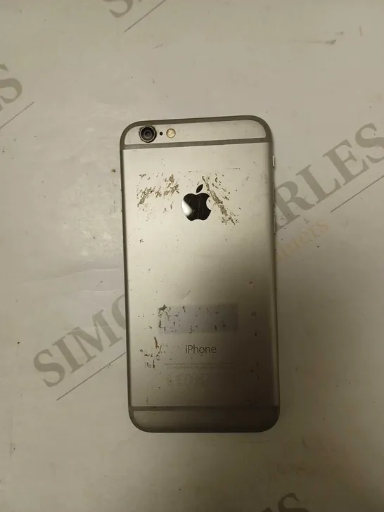 APPLE IPHONE 6 (A1586)