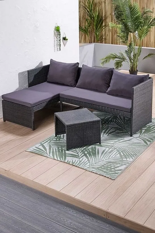 BOXED KAUAI CORNER RATTAN CHAISE SOFA