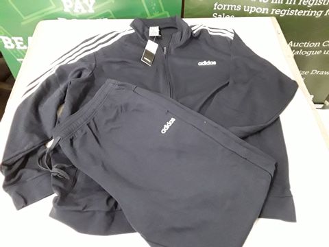 ADIDAS TRACKSUIT IN NAVY - 3XL