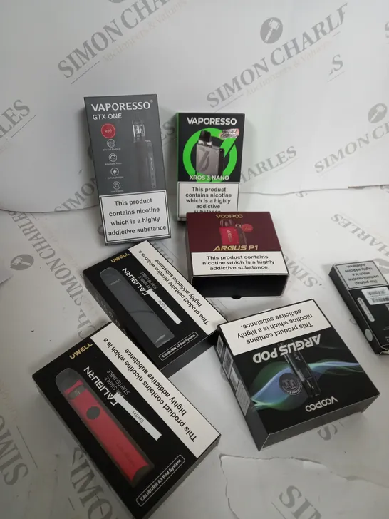 APPROXIMATELY 20 VAPES & E-CIGARETTES TO INCLUDE - VOOPOO - VAPORESSO  - UWELL