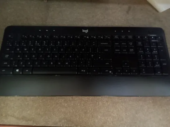 LOGITECH MK540 WIRELESS KEYBOARD