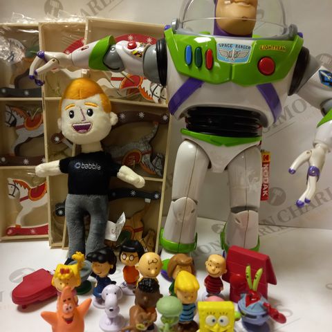 LOT OF ASSORTED ITEMS TO INCLUDE TOY STORY BUZZ LIGHTYEAR ACTION FIGURE, SPONGEBOB SQUARE PANTS MINIATURE FIGURES, CHARLIE BROWN MINIATURE FIGURES, ETC. 