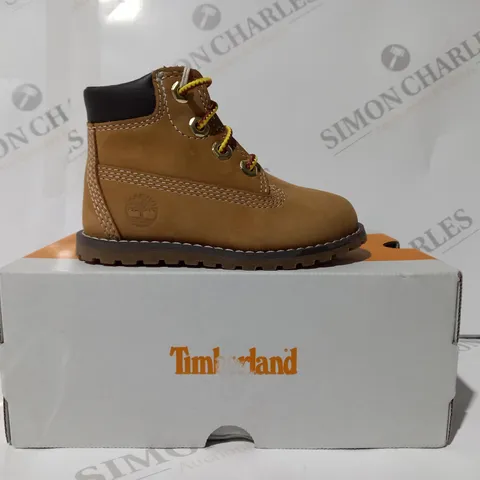 BOXED PAIR OF TIMBERLAND SPLASH BLASTER CHILDRENS BOOTS IN TAN UK SIZE 5