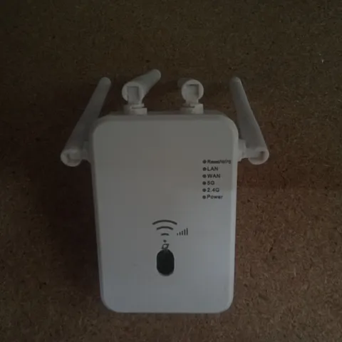 BOXED LYCHICO 1200MBPS ROUTER