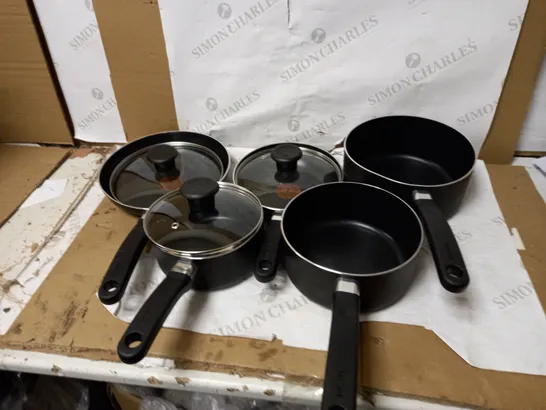 TEFAL ESSENTIAL COOKWARE SET