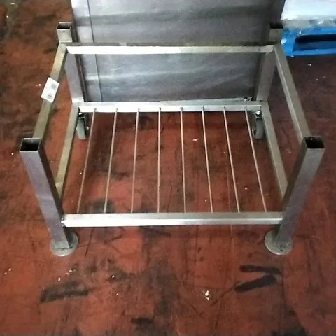 METAL CATERING RACK/SHELF