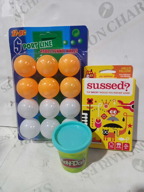 BOX OF APPROXIMATELY 20 ASSORTED TOYS AND GAMES TO INCLUDE SUSSED GAME, PLAY-DOH, TABLE TENNIS BALLS, ETC