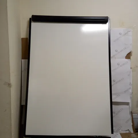 Q-CONNECT BUDGET FLIPCHART EASEL COLLECTION ONLY 