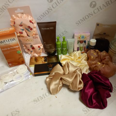 LOT OF APPROX 12 ASSSORTED COSMETIC ITEMS TO INCLUDE PERRICONE MD NUTRITIVE CLEANSER, SLEEP MASK, MARY KAY SHEA CREAM, ETC