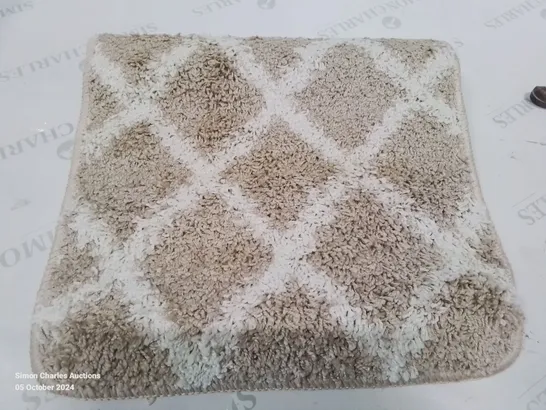 BRAND NEW PACO HOME 506 40x55CM BEIGE BATH MAT