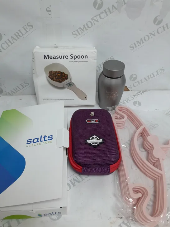 BOX OF APPROXIMATELY 10 ASSORTED ITEMS TO INCLUDE - MEASURING SPOON, URNE, CARRY CASE ETC