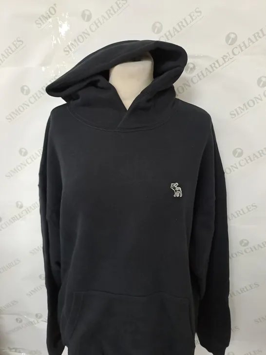 ABERCROMBIE AND FITCH LOGO CASUAL HOODIE IN BLACK SIZE M