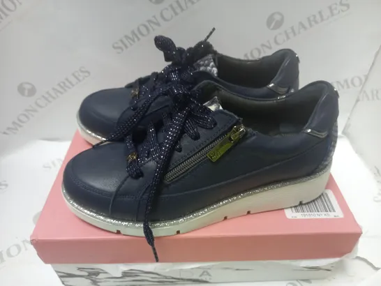 BOXED GENE NAVY LEATHER WEDGE TRAINERS WITH LACE AND ZIP 