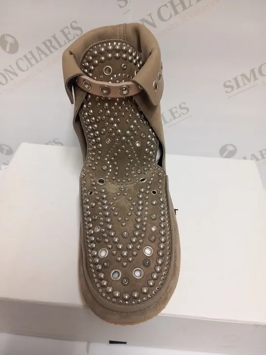 BOXED PAIR OF ISABEL MARANT MORLEY STUDDED SHOES TAUPE SIZE 40