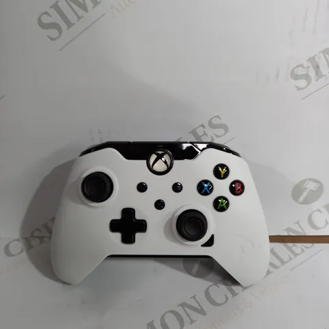 PDP ARCTIC WHITE XBOX WIRED CONTROLLER