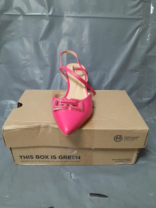 CLARKS SLINGBACK POINTED TOE LEATHER SANDALS BRIGHT PINK SIZE 6