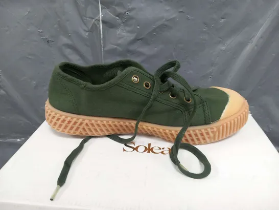 BOXED SOLEA  BUMP KHAKI CANVAS LADIES SIZE 37