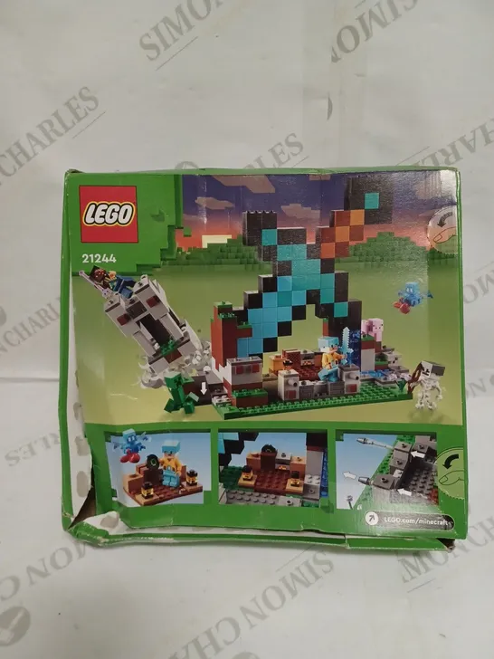 LEGO MINECRAFT THE SWORD OUTPOST 21244 RRP £39.99