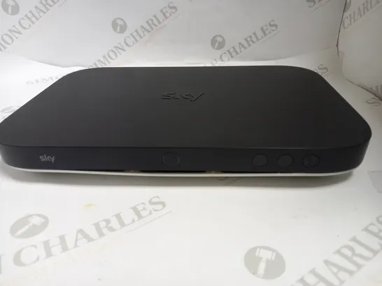 SKY Q BOX - ES140