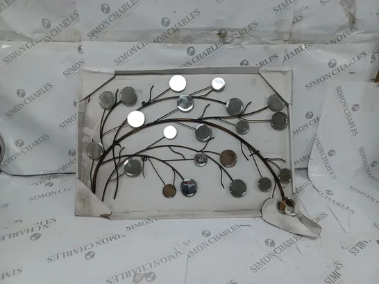 MIRRORED BRANCH WALL DECORATION 