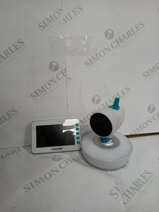 BABY MOOV BABY MONITOR IN WHITE