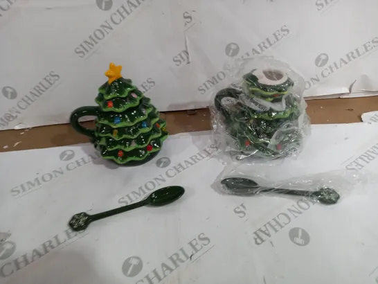 2X CHRISTMAS TREE MUGS GREEN