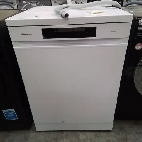 HISENSE FREESTANDING STANDARD DISH WASHER IN WHITE -COLLECTION ONLY- 