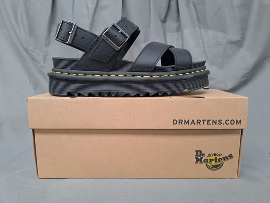 BOXED PAIR OF DR MARTENS OPEN TOE SANDALS IN BLACK UK SIZE 6