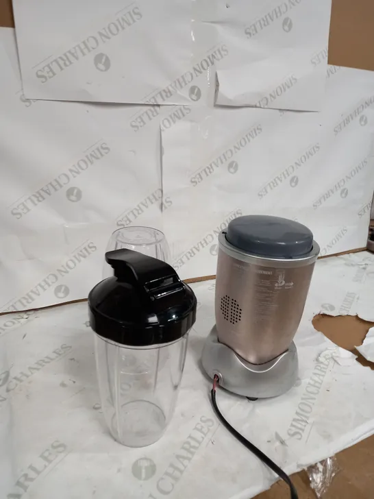 NUTRIBULLET 900W BLENDER CHAMPAGNE MULTI-FUNCTION SMOOTHIE MAKER