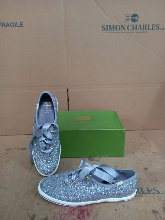 BOXED PAIR OF KEDS FOR KATE SPADE SPARKLY SHOES SIZE 3.5