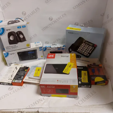 BOX OF ASSORTED ELECTRICAL ITEMS TO INCLUDE SPEAKERS, TV AERIALS AND HEADPHONES