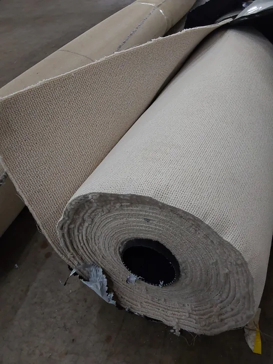 ROLL OF QUALITY CARPET // SIZE: APPROXIMATELY 5 X 12m