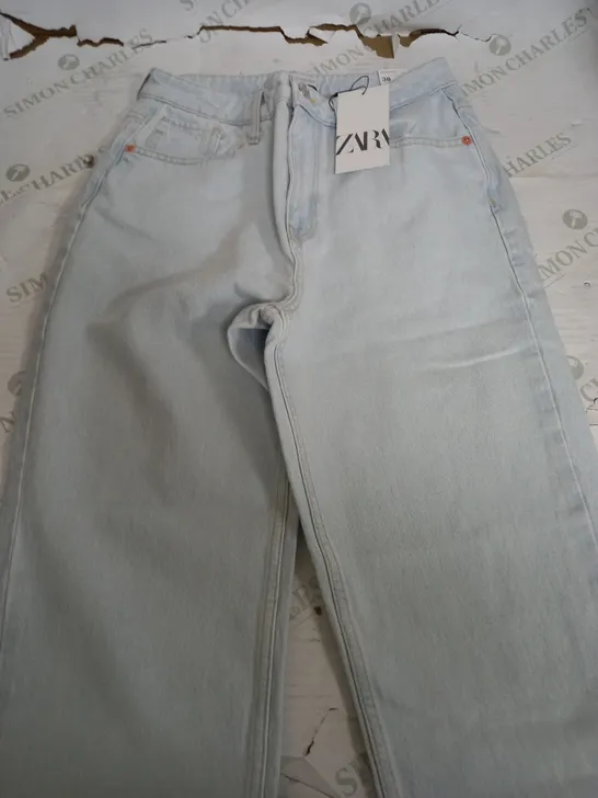 ZARA STRAIGHT LEG LIGHT DENIM JEANS - EUR 38