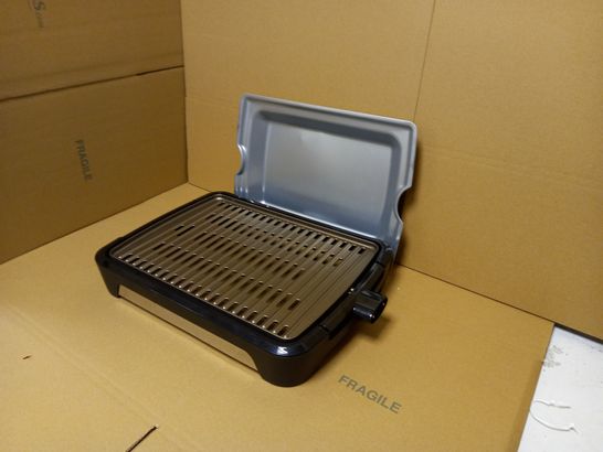 GEORGE FOREMAN SMOKELESS ELECTRIC GRILL