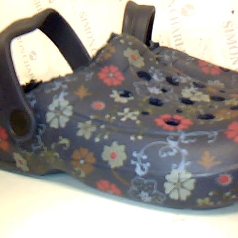 LADIES WARM LINED CLOGS BLUE SIZE 4