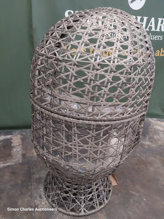 DESIGNER FREESTANDING SWIVEL RATTAN EGG CHAIR