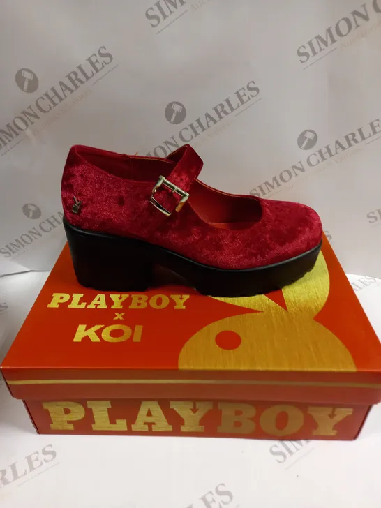 BOXED KOI FOOTWEAR TRIA PLAYBOY MARY JANE 'FIERY VIGILANTE EDITION - 6