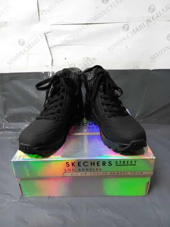 SKECHERS ANKLE BOOTS BLACK SIZE 7