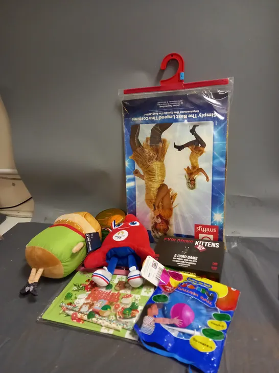 BOX OF ASSORTED TOYS AND GAMES TO INCLUDE TEDDIES, CARD GAMES AND FANCY DRESS