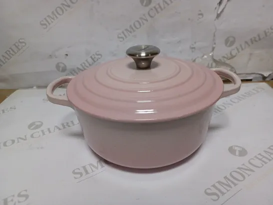 LE CREUSET SIGNATURE ENAMELLED CAST IRON ROUND CASSEROLE DISH WITH LID, 20 CM, 2.4 LITRE, SHELL PINK