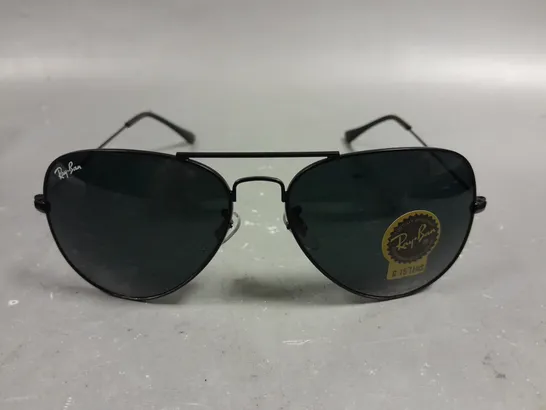 RAY BAN GLASSES WITH G-15 LENSES AND BLACK FRAME IN CASE