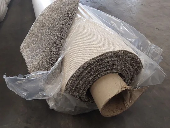 ROLL OF QUALITY ULTIMATE EXPRESSIONS PEWTER CARPET // SIZE: 5 X 4.09m