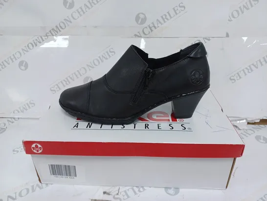 BOXED RIEKER BLACK HEELED SHOES- SIZE 6,5