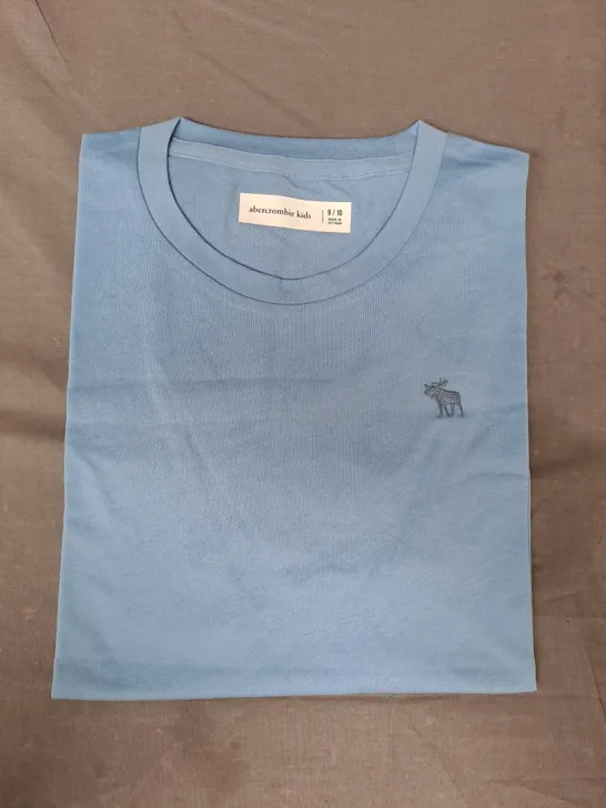 ABERCROMBIE KIDS T-SHIRT IN BLUE SIZE 9/10 YEARS